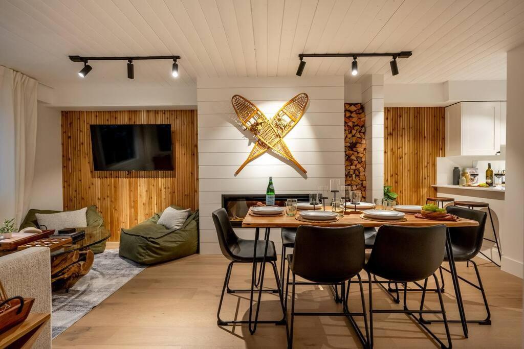 Powder & Pines Luxury Suite Whistler Luaran gambar