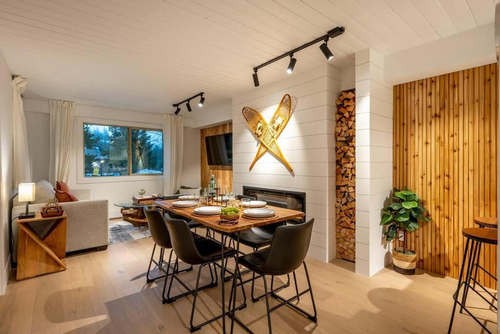 Powder & Pines Luxury Suite Whistler Luaran gambar